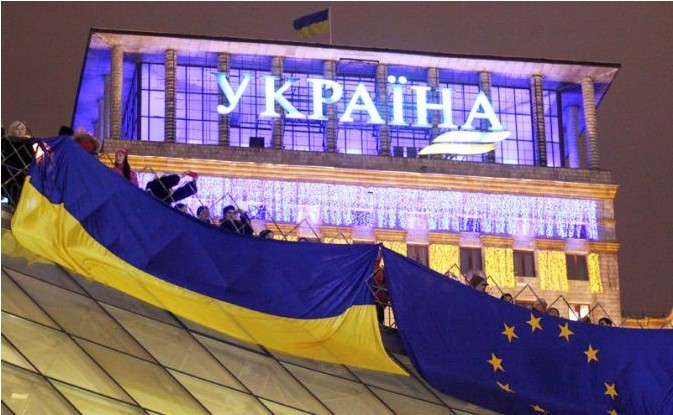 Украинская элита мечтает о «стопроцентном» протекторате