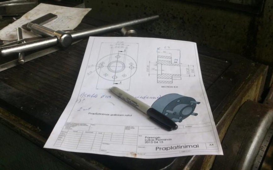 Студент превратил ЗАЗ-965 «Запорожец» в крутой хот-род на кастомном шасси Студент превратил ЗАЗ-965 «Запорожец» в крутой хот-род на кастомном шасси автосамоделки