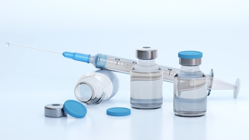 Вакцина от коронавируса BioNTech обошла Sinovac по уровню антител