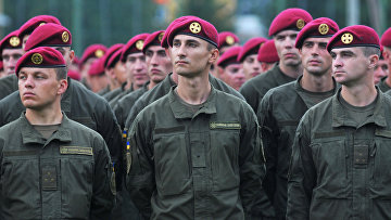 Военнослужащие ВС Украины во время Международных военных учений Rapid trident-2016 во Львовской области