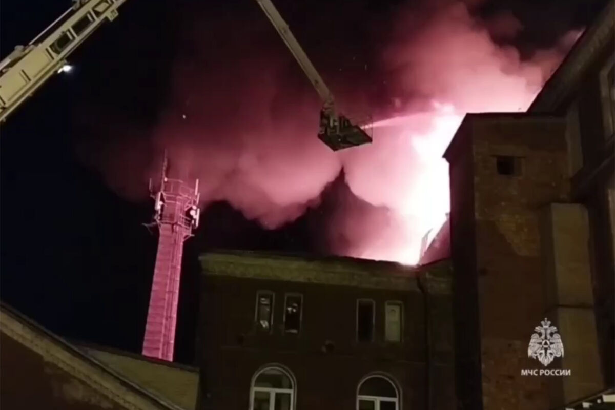 МЧС: пожар на швейной фабрике в подмосковном Ногинске потушен