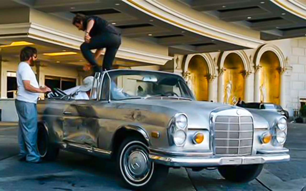 Delorean dmc-12 назад в будущее. Jensen interceptor 1971 форсаж 6. Автомобиль который снимался. Автомобиль который снимался. Delorean dmc-12 back to the future.