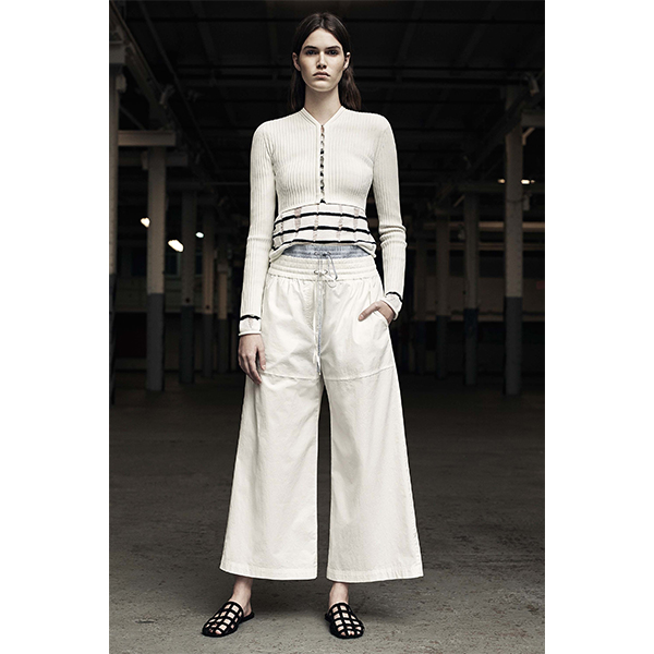 T by Alexander Wang PRE FALL 2016 Как носить белое летом: <br> 5 образов для жаркой погоды