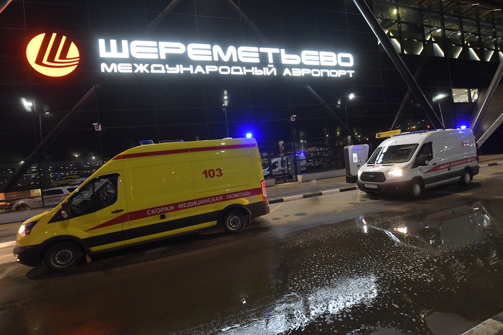 Жёсткая посадка и лопнувшее колесо: Новые инциденты с самолётами российских авиакомпаний россия