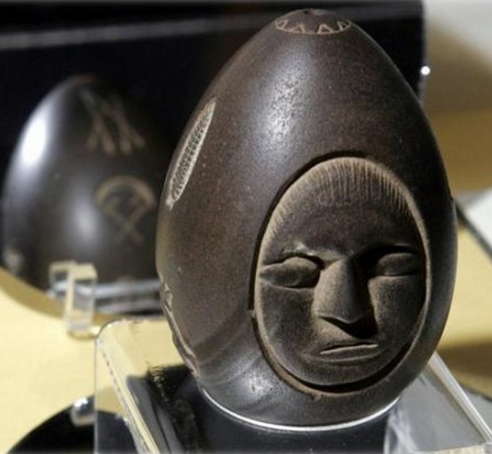 Черное каменное яйцо: Неуместный артефакт из Нью-Гэмпшира