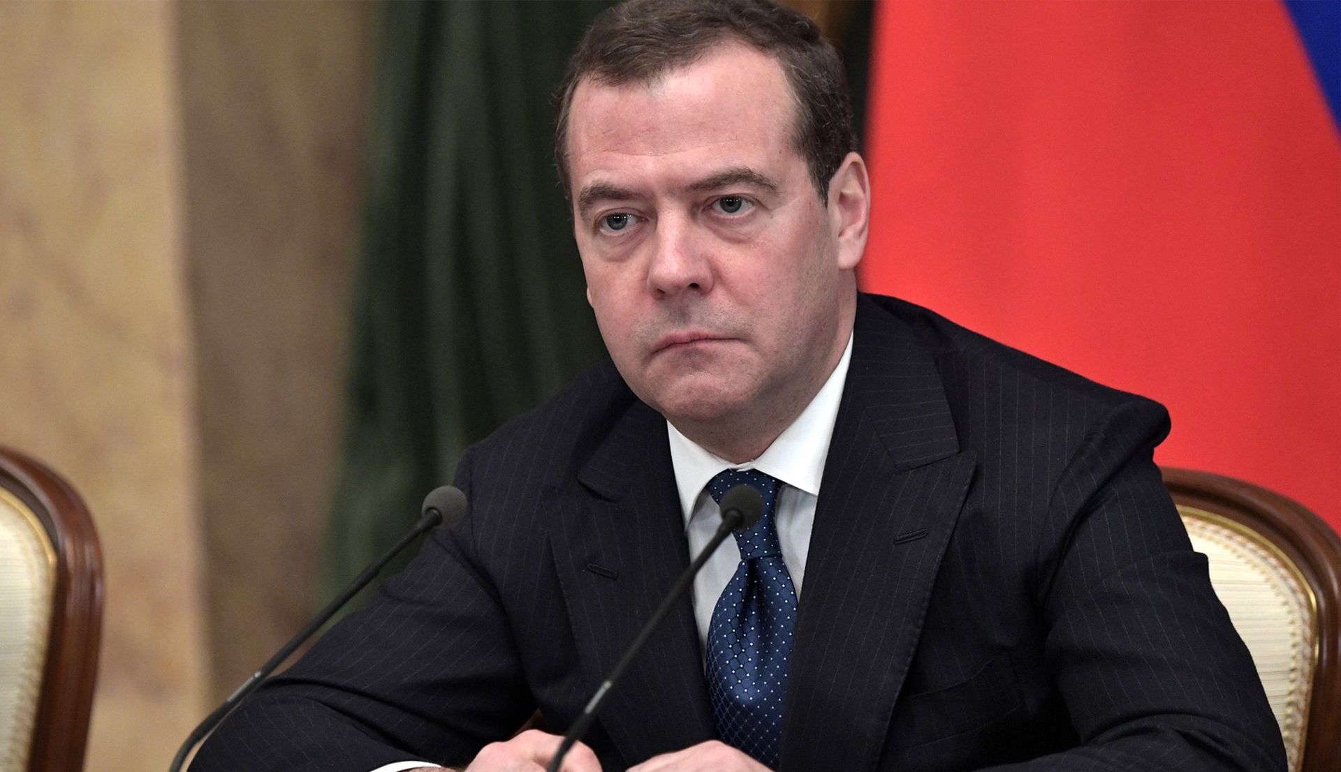 Медведев заявил об увеличении риска ядерного конфликта