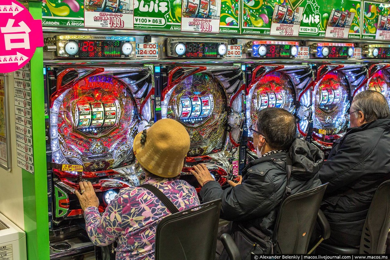 Игровые автоматы киевская японские мультик про игровые автоматы и девочку глюк и громилу
