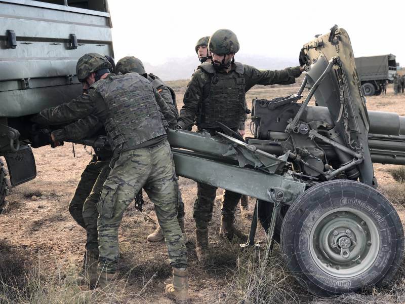 Единственная батарея: испанские гаубицы Mod 56 для Украины оружие