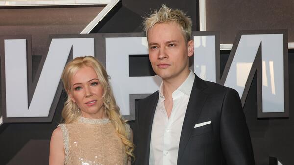 SHAMAN сэкономил на свадьбе с Мизулиной в Донецке — ни фаты, ни платья и вечеринка на парковке - похожая новость на Toplenta