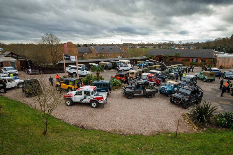 Land Rover свернула производство внедорожника Defender авто, история авто