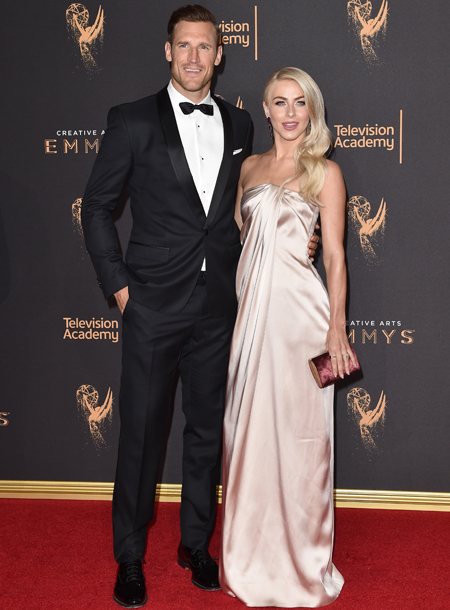 Джулианна Хаф разводится с хоккеистом Бруксом Лайком Джулианна Хаф разводится с хоккеистом Бруксом Лайком Звезды,Звездные пары