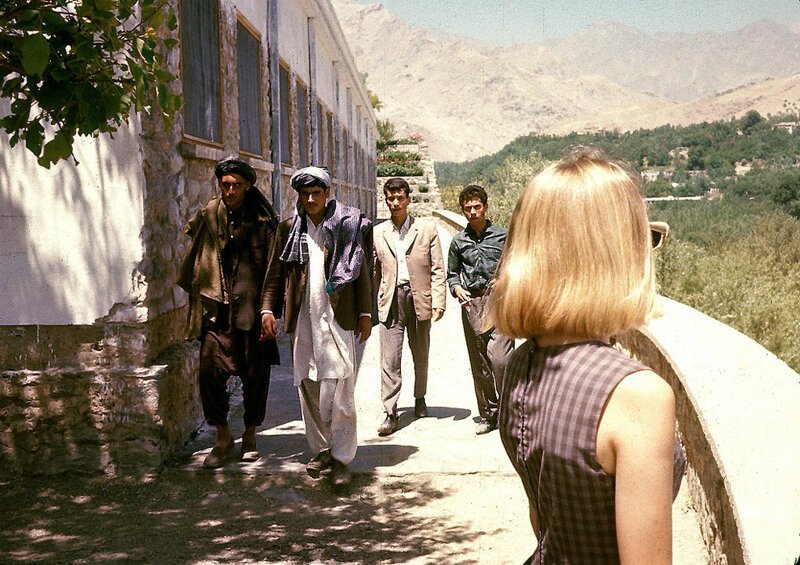 Белокурая Пег в Кабуле вскоре после прибытия афганистан, жизнь, кабул, мир, прошлое, фотография, фотомир