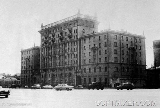 Странные события вокруг посольства США Странные события вокруг посольства США