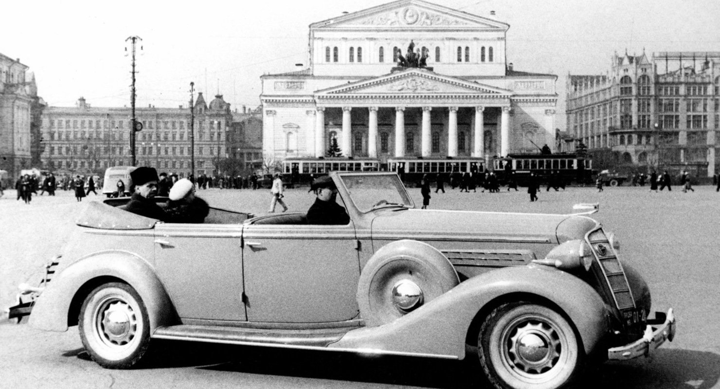 Парадные кабриолеты России — от ЗИС до Aurus Парадные кабриолеты России — от ЗИС до Aurus Автомобили