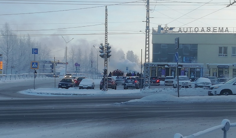 Автобус загорелся на автовокзале Петрозаводска