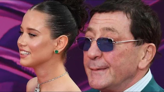 Киба намекнула на отсрочку свадьбы с Лепсом