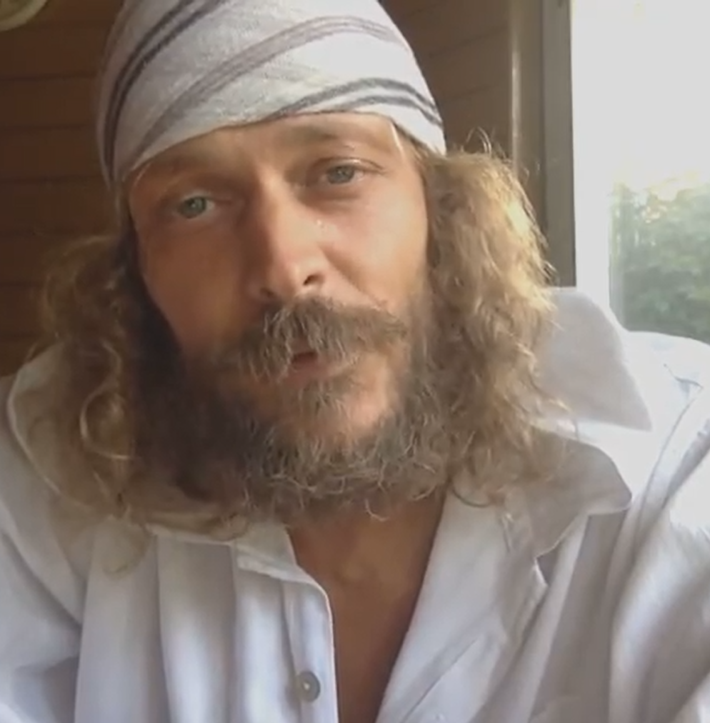 Осунулся и остался без зубов: что случилось с актером Артемом Артемьевым из сериала «Татьянин день» актер, Артем, Артемьев, Артема, только, поступил, после, семье, актера, выглядит, говорил, когото, Артемьева, преследуют, изможденным, живут, последствия, также, которые, Артемьеву