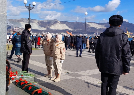 Юнармейцы ХМАО приняли участие в акции «Бескозырка» в Новороссийске