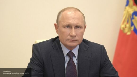 Путин поручил урегулировать работу коллекторов в РФ