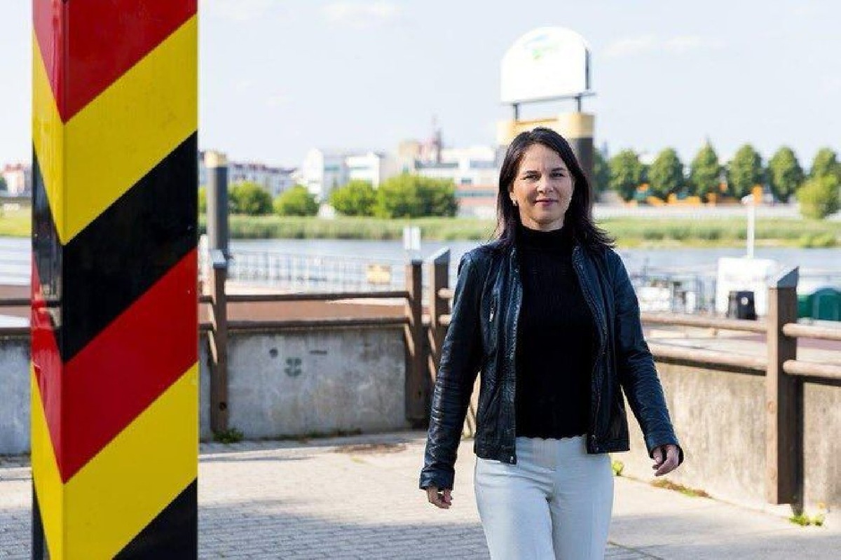  Instagram* / abaerbock)