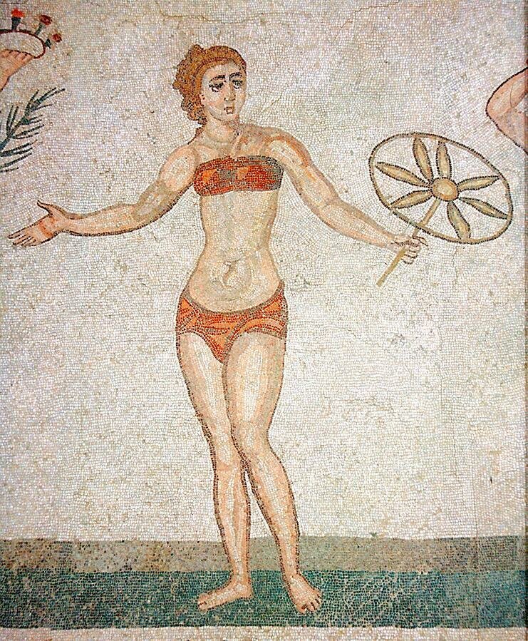 Древнеримское бельё, мозаика. Вилла дель-Касале, IV в.н.э.