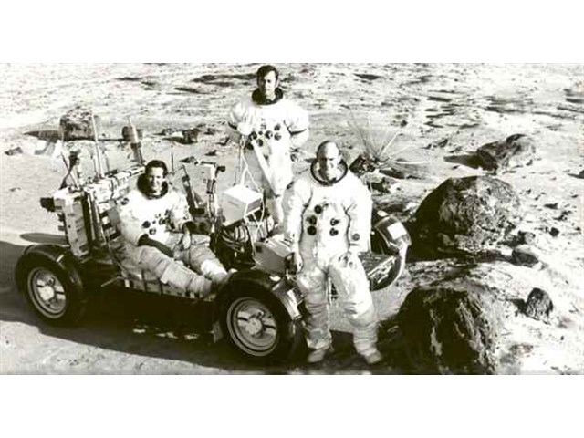 «Хьюстон, у нас проблема»: Как американцы 11 раз никогда не были на Луне «Хьюстон, у нас проблема»: Как американцы 11 раз никогда не были на Луне космос