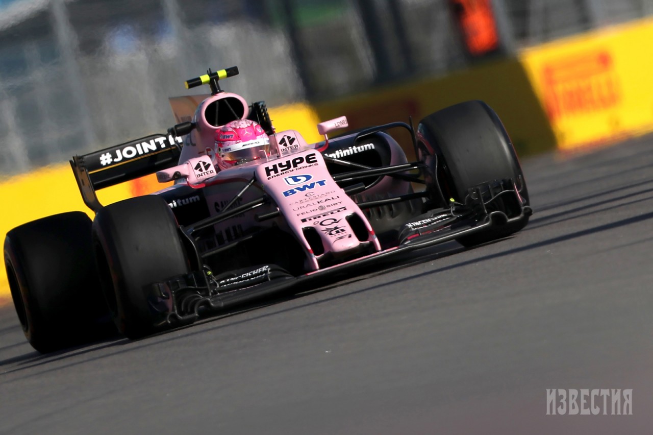 Гонщик команды Force India Эстебан Окон 