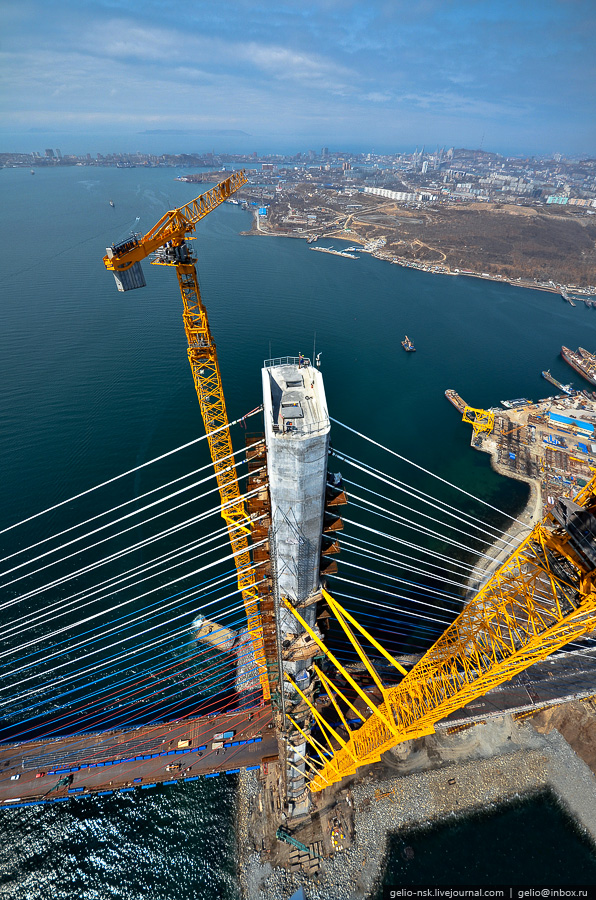 12132 Мост на остров Русский во Владивостоке (Апрель 2012)