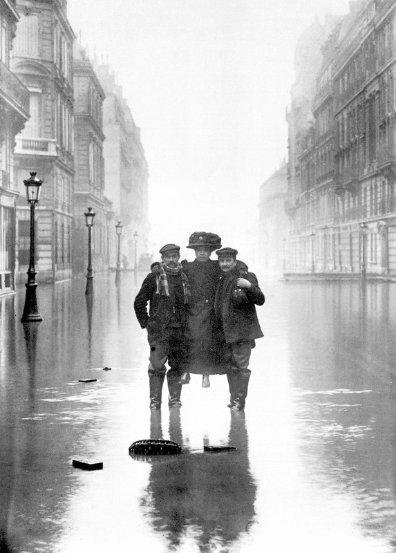 Катастрофическое наводнение в Париже 1910 года:  фоторепортаж история