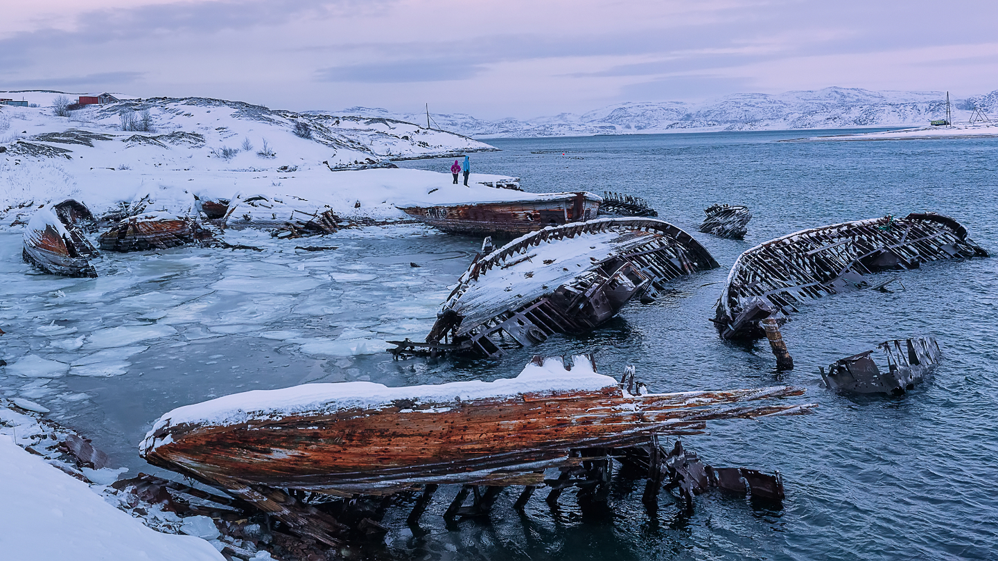 Териберка: что стоит сделать в этом селе Мурманской области можно, здесь, Териберке, Териберка, местных, увидеть, всего, полюбоваться, динозавров», Териберки, время, места, летом, северным, Териберку, которые, поймать, здание, самостоятельно, займет