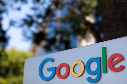 Логотип компании Google в городе Ирвайн, США, 27 июля 2020 года. REUTERS/Mike Blake