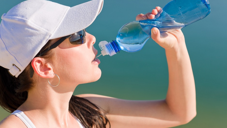 Вода и тревожность: как питье помогает успокоиться