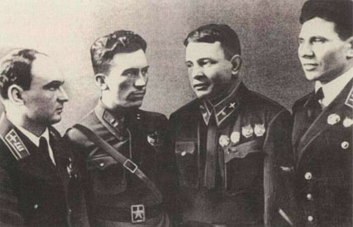 История о том, как летчики из СССР научили японцев тактике камикадзе