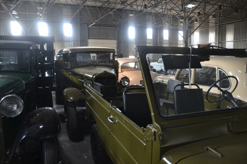 В Москве обнаружили склад с уникальными советскими автомобилями  авто,авто и мото,автоновости,Россия