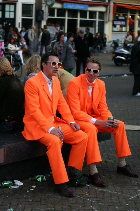 Оранжевое безумие Нидерландов - день рождения Виллема Александра