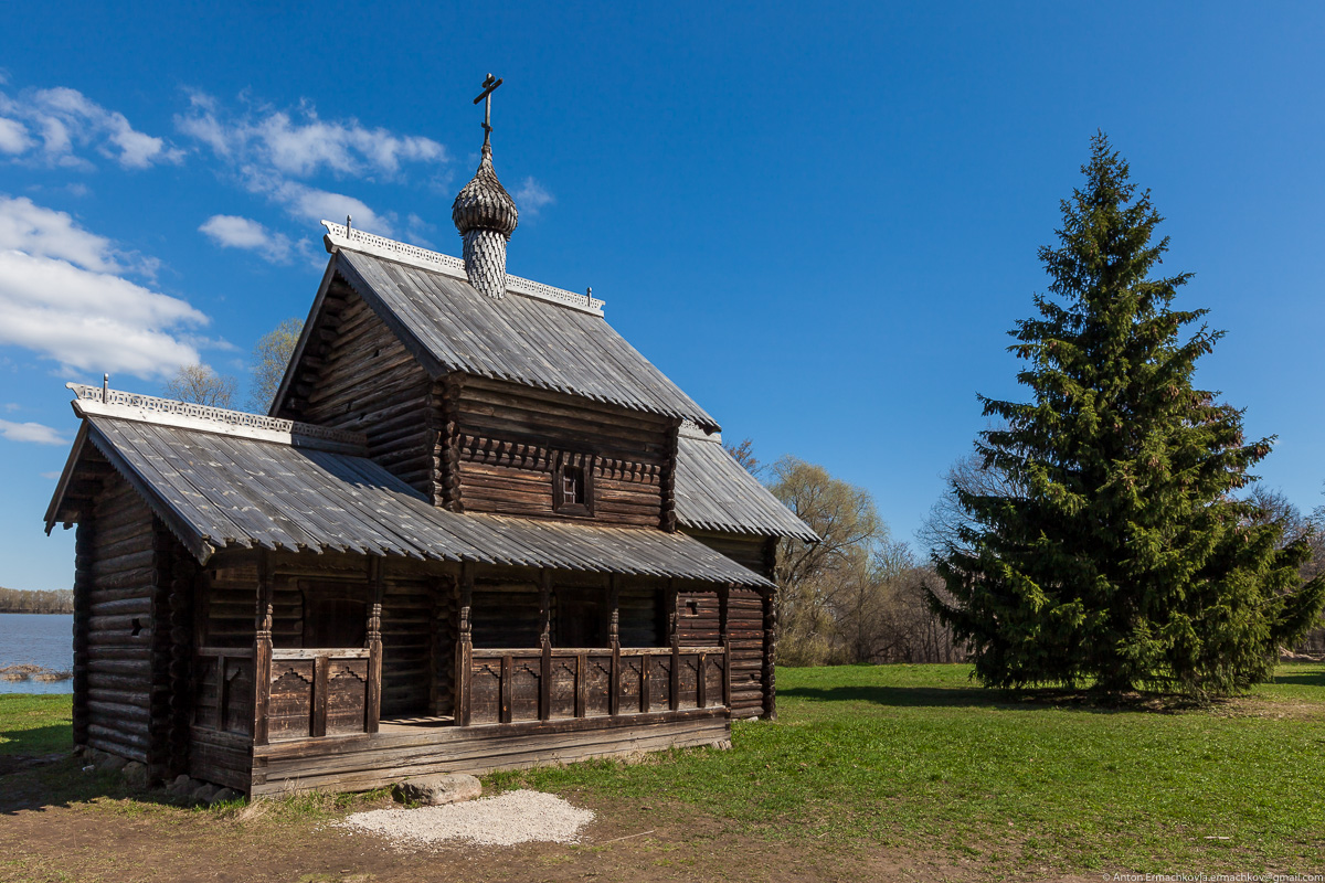 Деревня под новгородом. Клетская Церковь Троицы Витославлицы. Ярусная Церковь Николы Витославлицы. Деревянный Клетский храм Руси. Клетская деревянная Церковь.