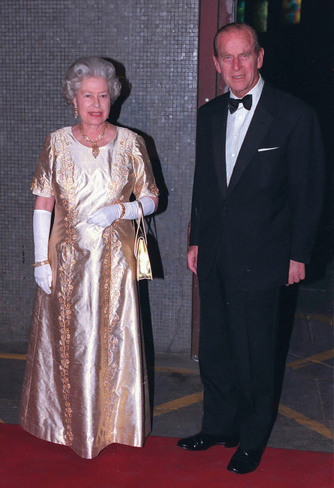 Королева Елизавета II и принц Филипп: история любви