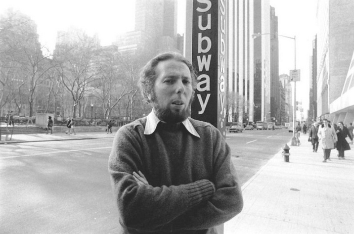 Как появилась «теория 6 рукопожатий» Как появилась «теория 6 рукопожатий»