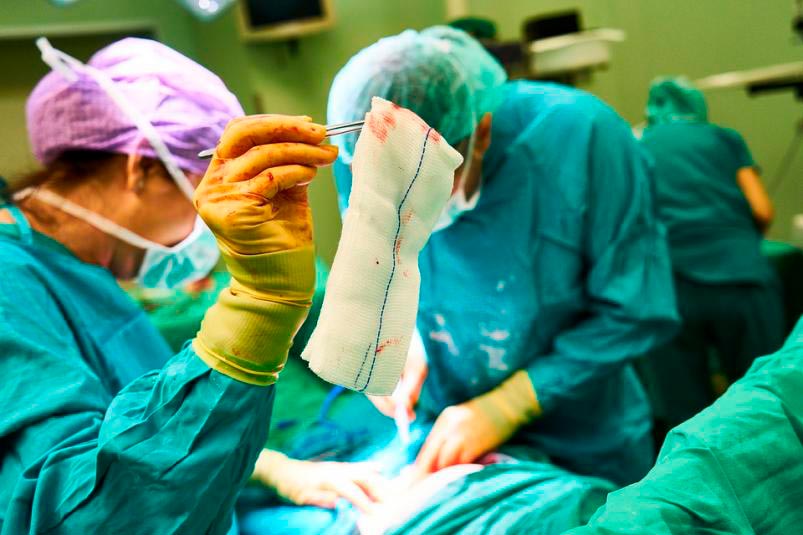 10 предметов, забытых хирургами в пациентах здоровье,медицина,операции,хирурги