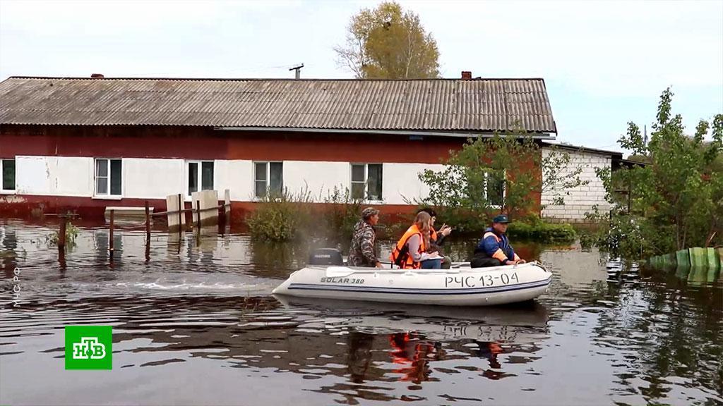 Вышедшие из берегов реки затопили шесть российских регионов
