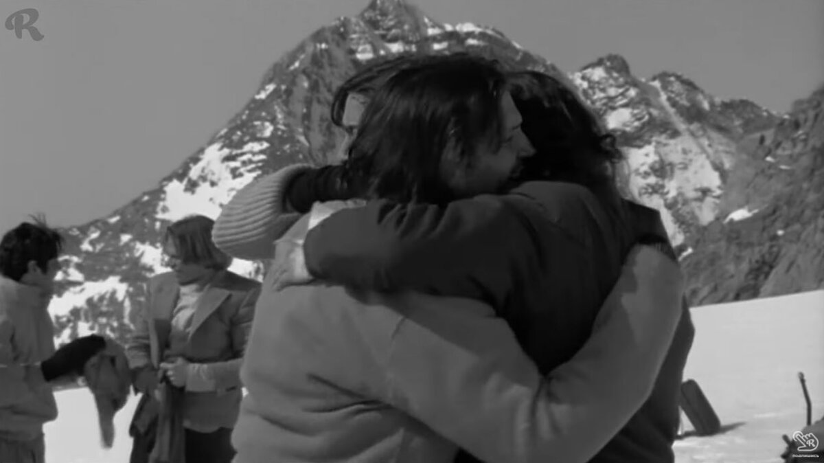 В 1947 году этот самолёт с 30-ю пассажирами на борту рухнул в тундре, спустя 70 лет он был найден. История Дугласа С-47 В 1947 году этот самолёт с 30-ю пассажирами на борту рухнул в тундре, спустя 70 лет он был найден. История Дугласа С-47 история