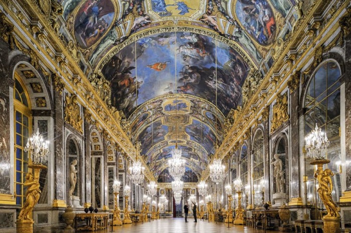 Залы Версаля. 