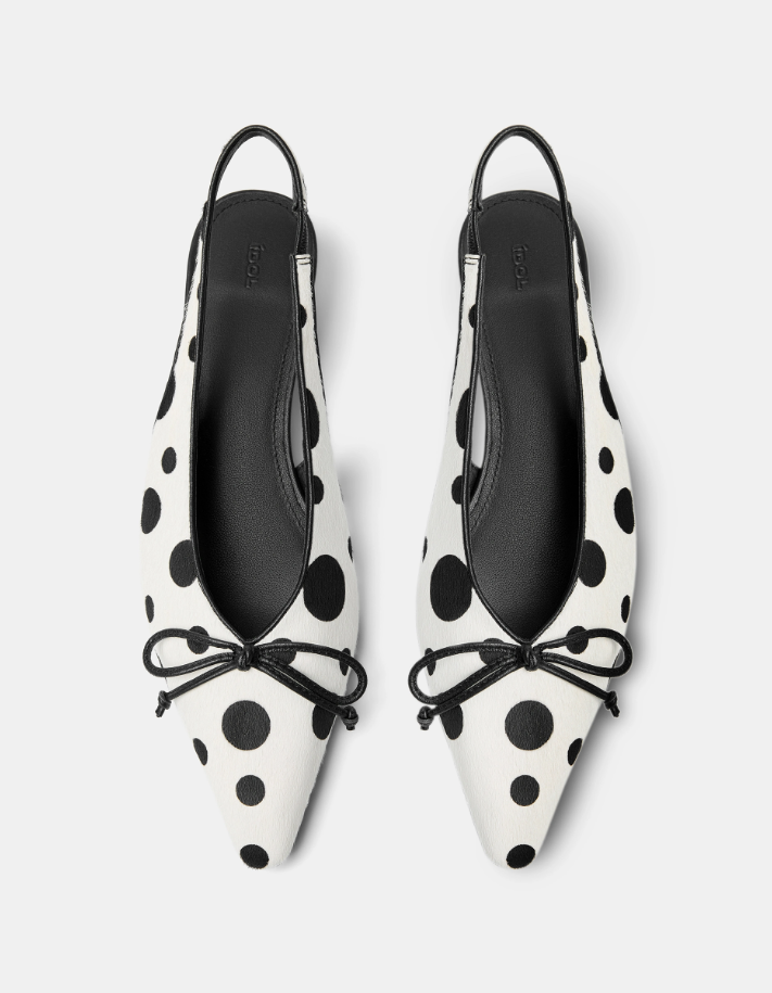 Балетки, лодочки с кружевом и босоножки из нулевых: 7 главных трендов свадебной обуви-2026 туфли, свадебных, модели, будут, смотрится, балетки, более, образ, Особенно, очень, платформе, обувь, модель, может, вариант, коллекции, который, главных, объемными, квадратным