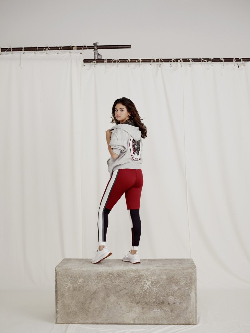 Селена Гомес (Selena Gomez) в фотосессии для коллекции SG x Puma Strong Girl (2018)