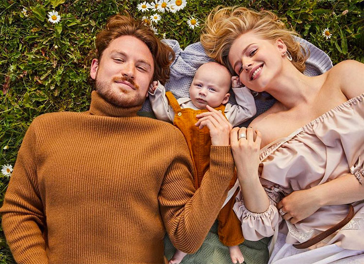 Александра Бортич опубликовала первое фото своего сына Александра Бортич опубликовала первое фото своего сына Дети,Дети знаменитостей