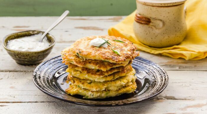 5 рецептов вкуснейших овощных оладий, которые съедаются за считанные секунды вкусу, вымыть, Добавить, молотых, оладьи, подсолнечного, количестве, перемешать, приготовления•, перцев, Масло, хорошенько, небольшом, тёрке, сметаной, миску, подсолнечное, жаркиОладьи, сторон, Натереть