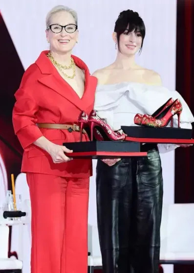 Мэрил Стрип и Энн Хэтэуэй представили фильм 