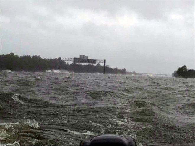 Вода на трассе