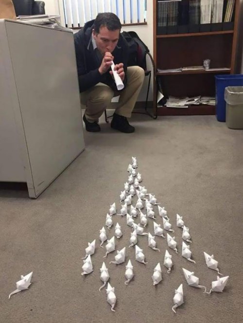 28 человек, которые придали новое значение слову "скучать" 28 человек, которые придали новое значение слову "скучать"