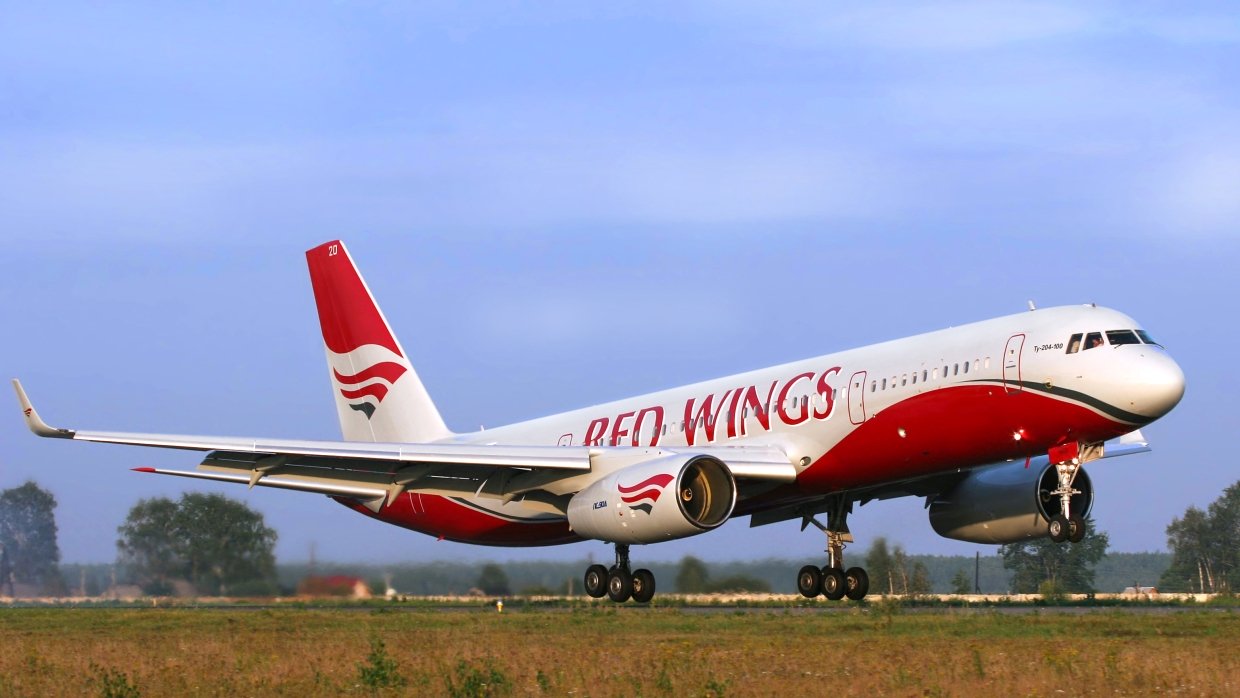 Новая авиакомпания появится в России после слияния «Нордавиа» и Red Wings